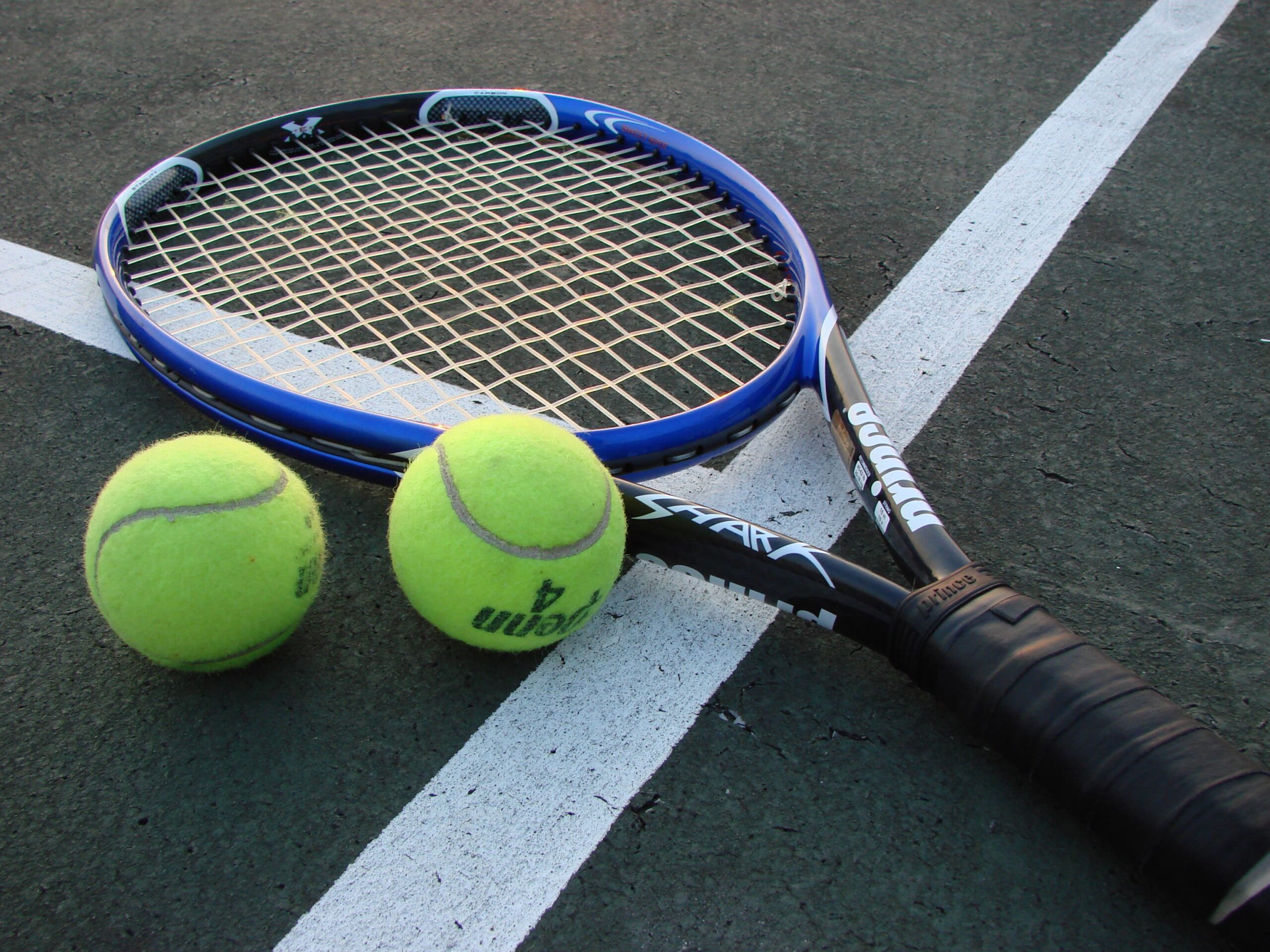 Як вибрати тенісну ракетку